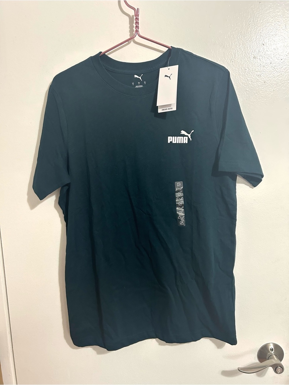 NWT Men’s Puma T-shirt, size small